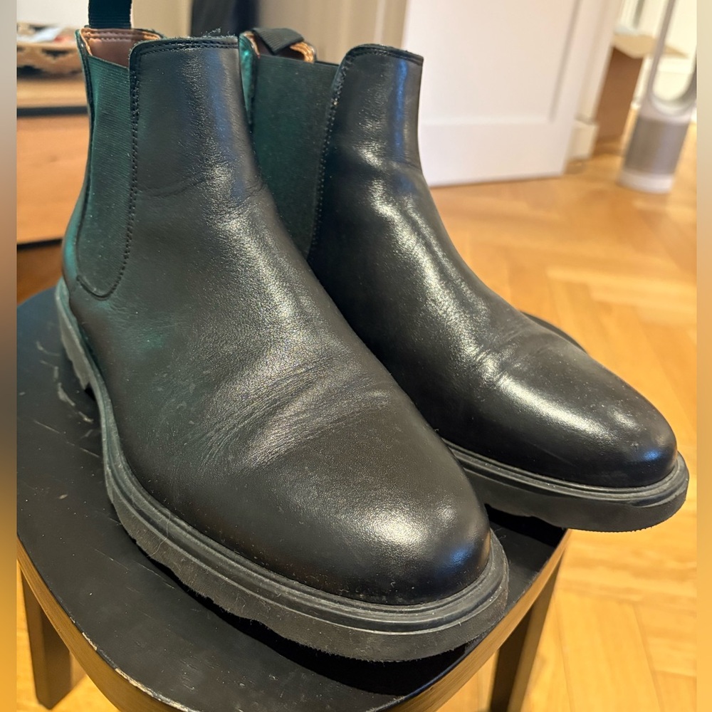 Black Leather Men's Chelsea Boots